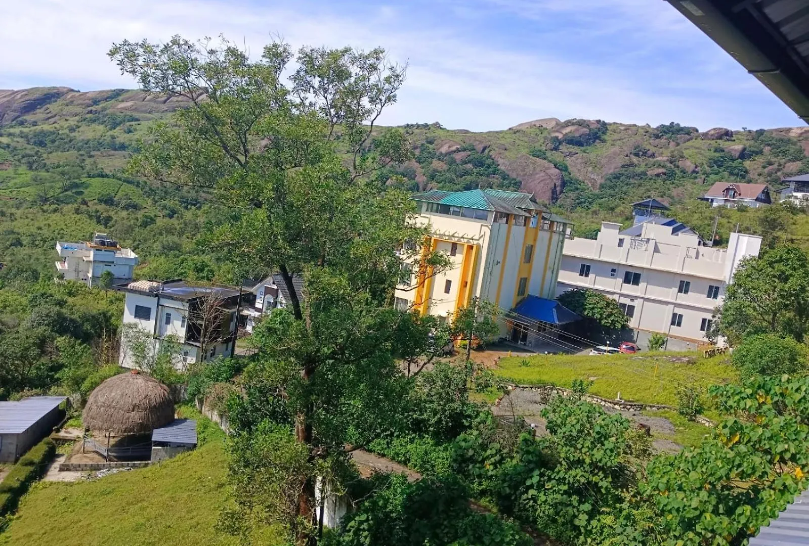 Paappaas Resorts Vagamon
